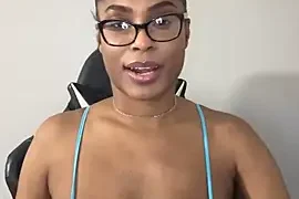 CandyLuxxxx from Stripchat